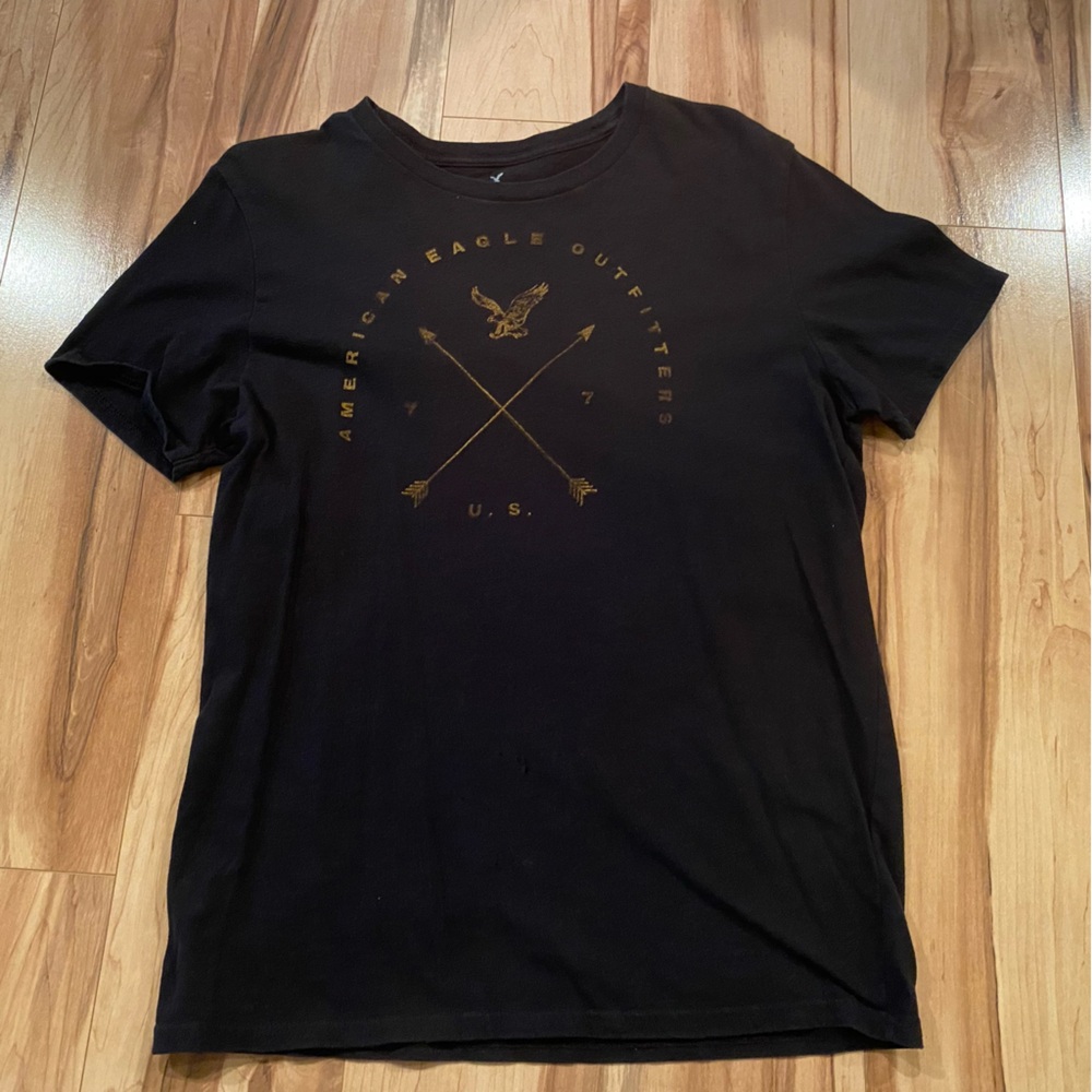 SALE!!! American Eagle Outfitters Black Graphic Tee—M (Flawed)